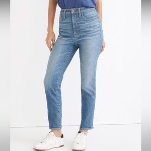 Madewell Curvy Stovepipe in Euclid Wash, 24P